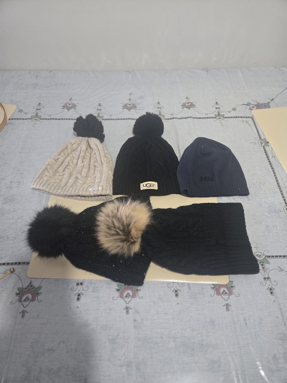 UGG, Salomon and HH and 2 Other Beanies